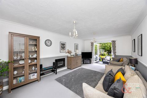 4 bedroom detached house for sale, Mallard Way, Henfield