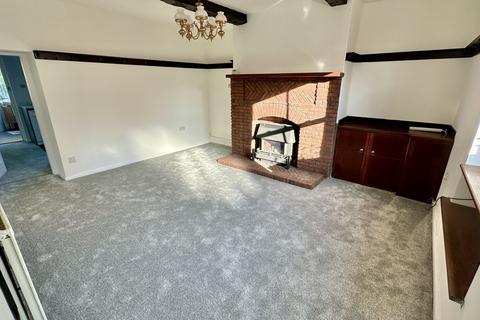 3 bedroom detached house for sale, Church Street, Cawthorne, Barnsley, S75