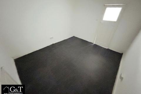 Office to rent, Cinder Bank, Dudley