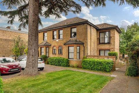 1 bedroom flat to rent, Sunbury,  Surrey,  TW16