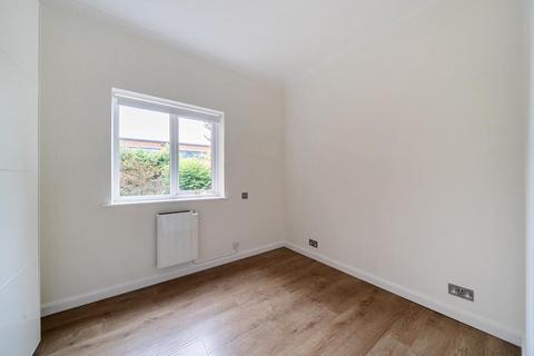1 bedroom flat to rent, Sunbury,  Surrey,  TW16