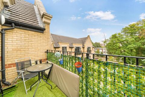 3 bedroom apartment for sale, Schreiber Grange, Hertfordshire WD17