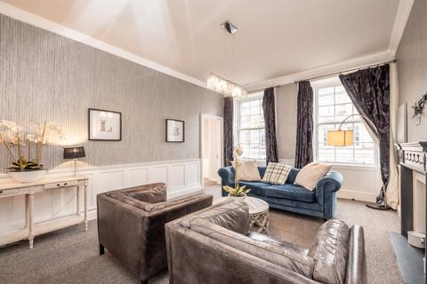 3 bedroom flat for sale, 47/2 Cumberland Street, New Town, Edinburgh, EH3