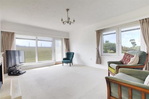 3 bedroom flat for sale, West Parade, Bexhill-On-Sea