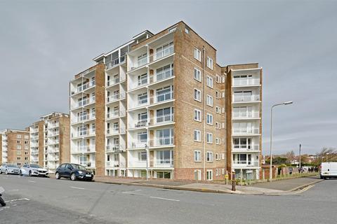 3 bedroom flat for sale, West Parade, Bexhill-On-Sea