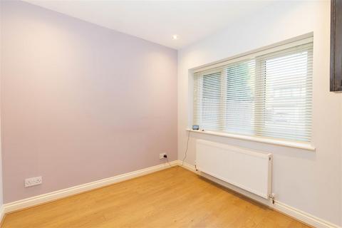 184 Abbots Way, North Shields, NE29 8LR