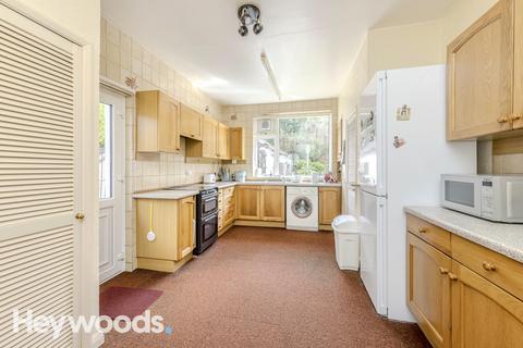 2 bedroom detached bungalow for sale, The Avenue, Hartshill, Stoke on Trent