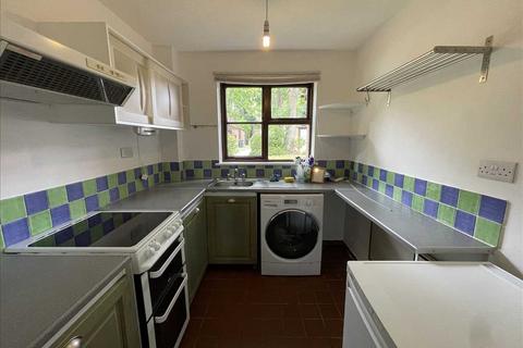 2 bedroom apartment to rent, Stratford Road, Solihull