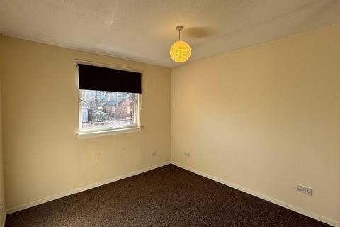 2 bedroom flat to rent, Academy Street, Coatbridge, ML5