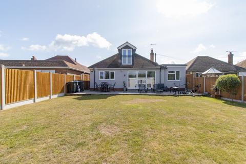 3 bedroom detached bungalow for sale, Wellesley Close, Broadstairs, CT10