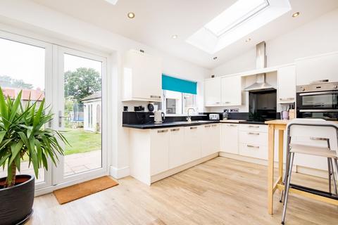 3 bedroom semi-detached house for sale, North Road, Bristol BS37