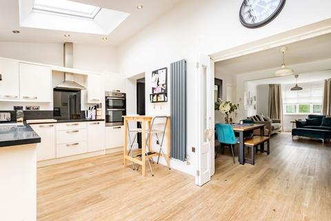 195 North Road, Yate, Bristol, BS37 7LG