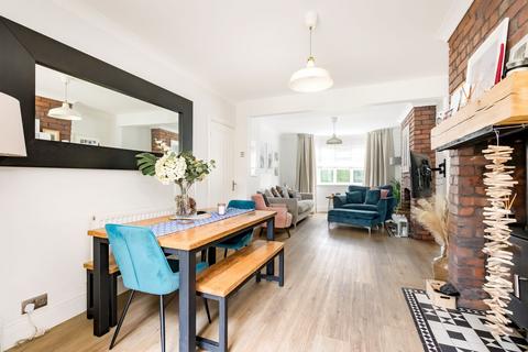 195 North Road, Yate, Bristol, BS37 7LG