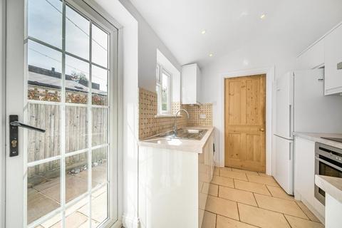 30 Windsor Road, Kingston Upon Thames, KT2 5EY