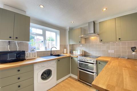 undefined, Chineham, Basingstoke