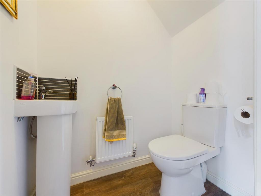 Guest cloakroom
