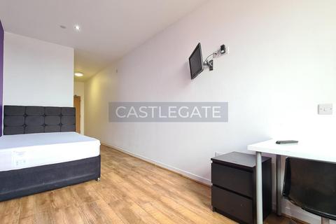 1 bedroom in a flat share to rent, Threadworks, Threadneedle Street, Huddersfield, HD1 2HF