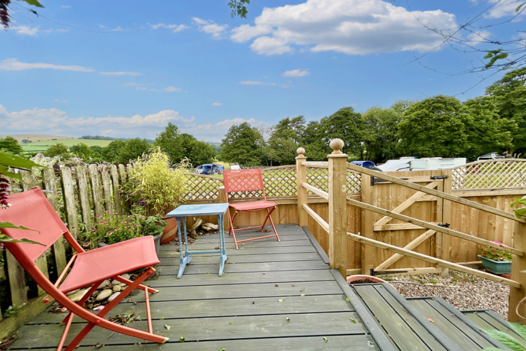 Decking Space