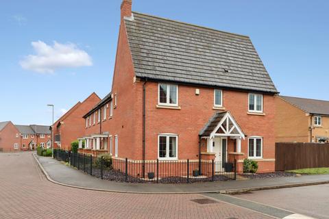 3 bedroom end of terrace house for sale, Highland Drive, Loughborough, LE11