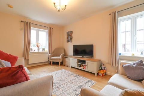 3 bedroom end of terrace house for sale, Highland Drive, Loughborough, LE11