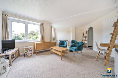 1 bedroom retirement property for sale, Denehyrst Court, Surrey GU1