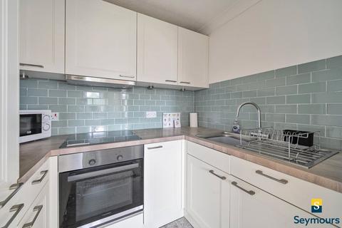 undefined, Denehyrst Court, Surrey GU1