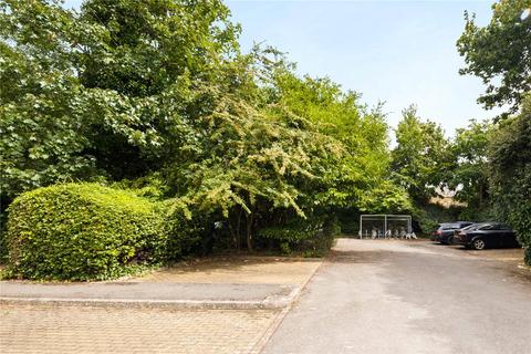 38 Coopers Close, London, E1 4BB