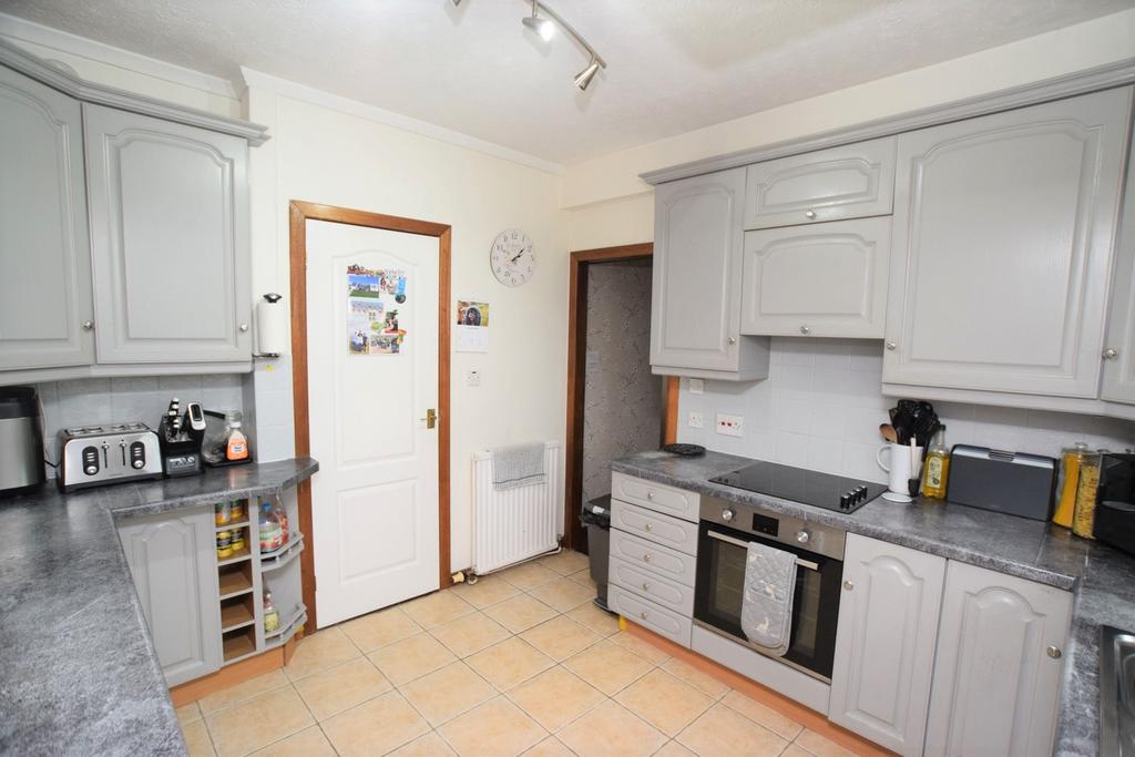 3 Herdel Road, Carrutherstown, Dumfries, DG1 4 JZ -