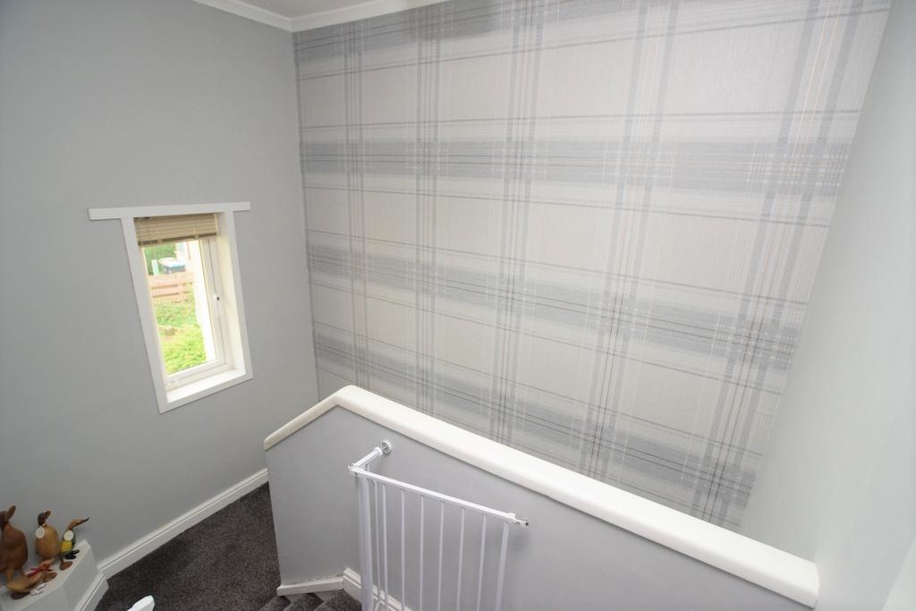 3 Herdel Road, Carrutherstown, Dumfries, DG1 4 JZ -