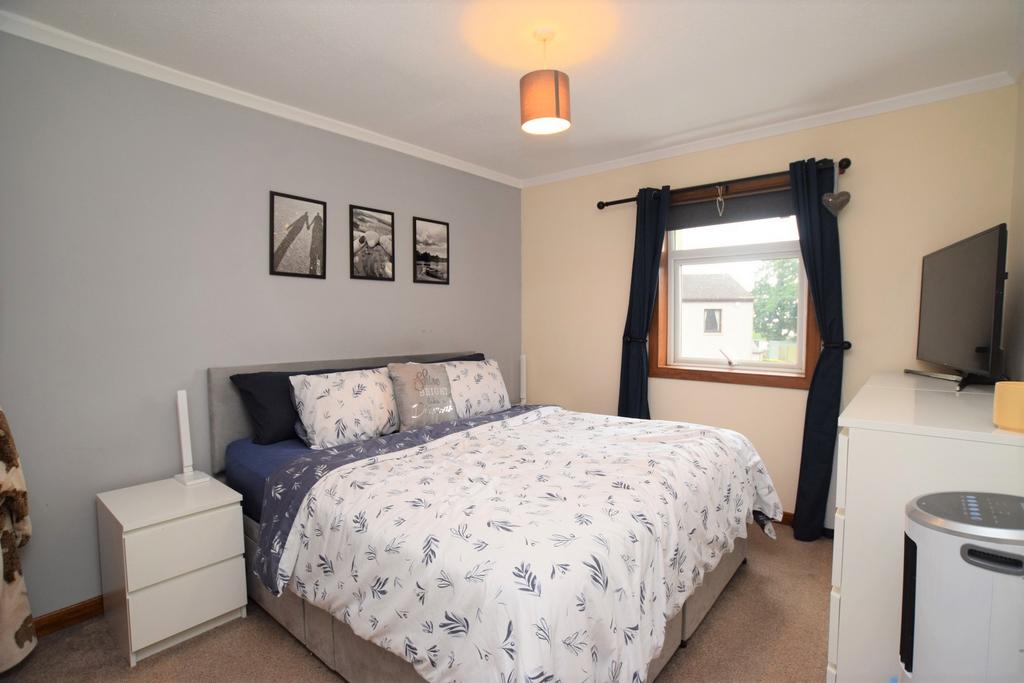 3 Herdel Road, Carrutherstown, Dumfries, DG1 4 JZ -