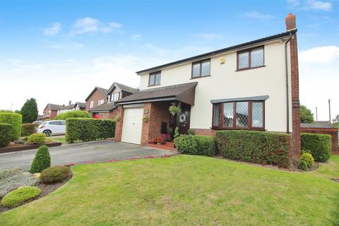 4 bedroom detached house for sale, Sandgate Drive, Leeds LS25