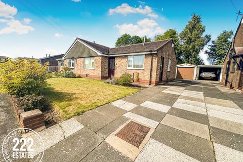 3 bedroom semi-detached bungalow for sale, Oakdene Avenue Woolston Warrington WA1 4NU