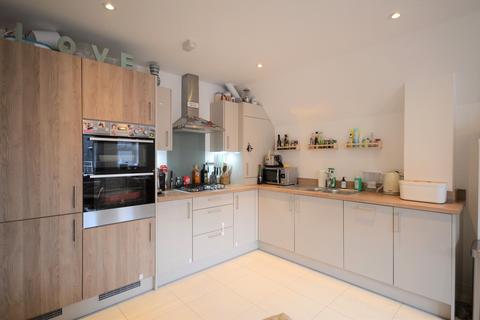 2 bedroom apartment for sale, Louden Square, Reading RG6