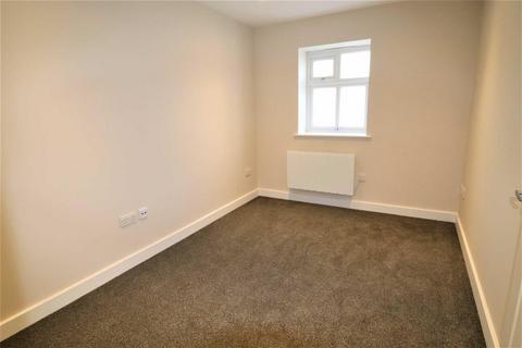 2 bedroom apartment to rent, Castle Road, Kirby Muxloe