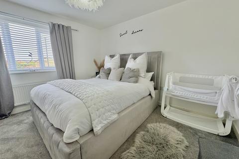 5 Swanmore, Sunderland, SR3 2FN