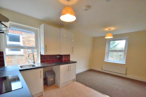 2 bedroom flat to rent, Upper Flat, Stonard Road, London, Greater London. N13