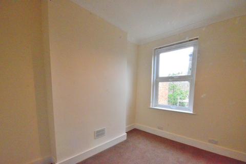 2 bedroom flat to rent, Upper Flat, Stonard Road, London, Greater London. N13