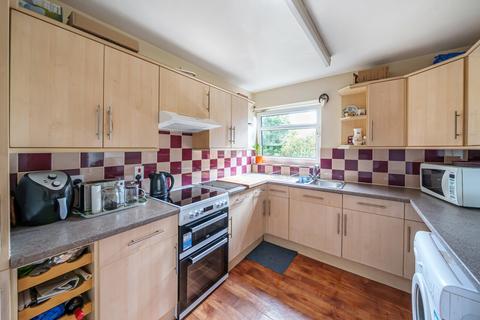 2 bedroom flat for sale, Woodville Court, Leeds, West Yorkshire, LS8