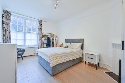 2 bedroom flat to rent, Grove End House, Grove End Road, St John's Wood, London, NW8