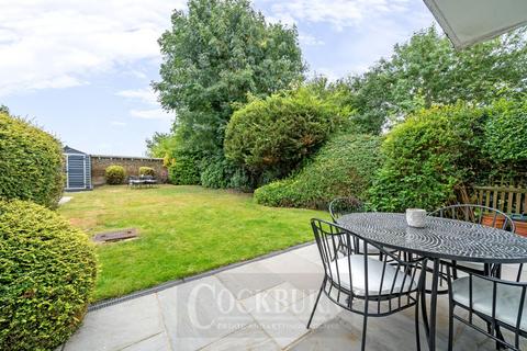 28 Carters Hill Close, London, SE9 4RS