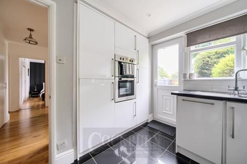 28 Carters Hill Close, London, SE9 4RS