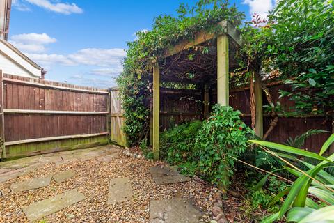 63 Cotswold Way, Worcester Park, KT4 8LN