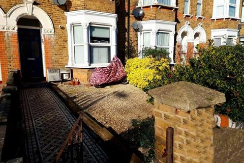 119 High Street, Shoeburyness, Southend-on-sea, SS3 9AU