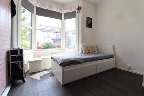 119 High Street, Shoeburyness, Southend-on-sea, SS3 9AU