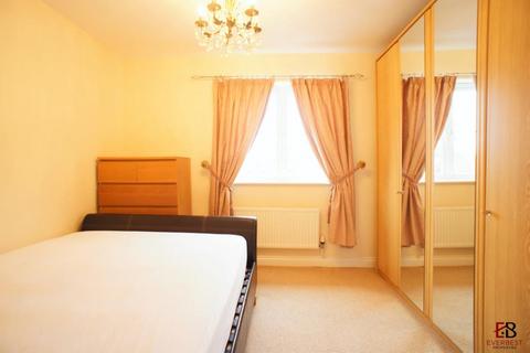 2 bedroom apartment for sale, Edgefield, West Allotment, Newcastle Upon Tyne, NE27