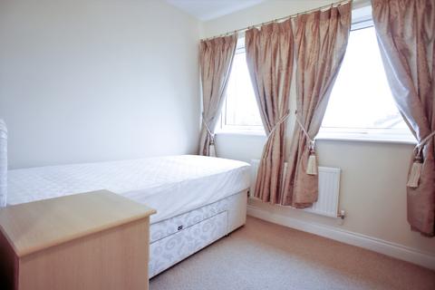 2 bedroom apartment for sale, Edgefield, West Allotment, Newcastle Upon Tyne, NE27