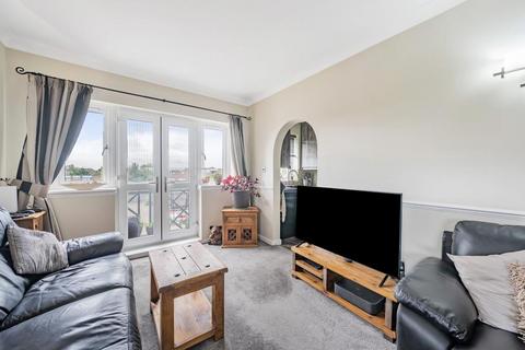 2 bedroom flat for sale, Slough,  Berkshire,  SL3