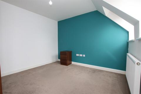 3 Murray Drive, Stone, Dartford, DA2 6FS
