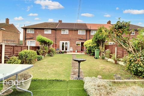 3 bedroom terraced house for sale, Bastable Avenue, Barking