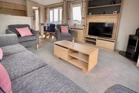 2 bedroom lodge for sale, Pentire Coastal Holiday Park